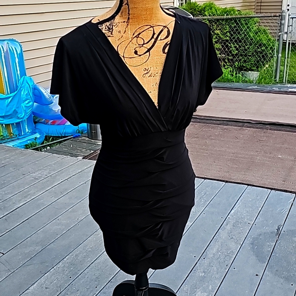 Little black dress Forever 21 size medium